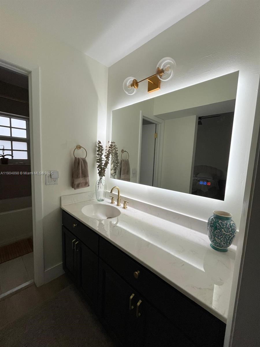 SIENNA VILLAS CONDO - Residential Lease