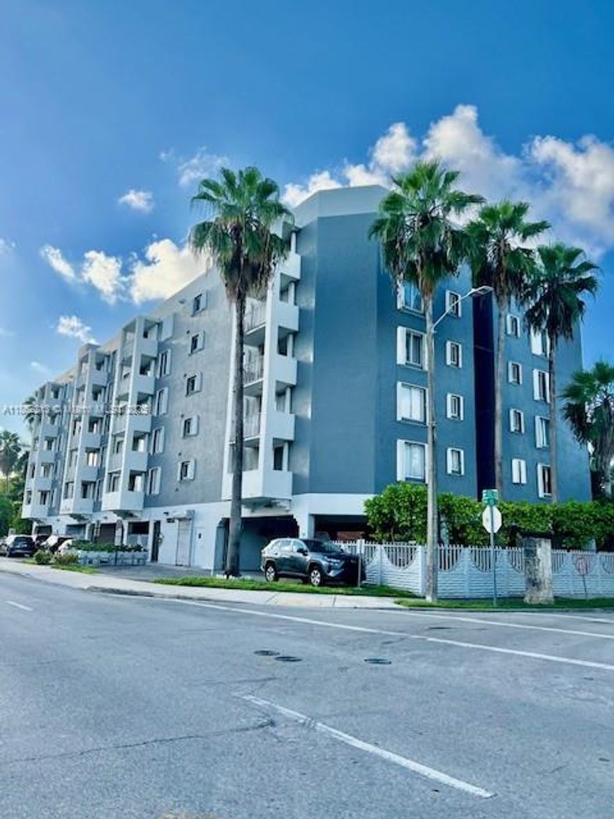 Beautiful 2/2 in desirable Aragon Plaza Condo. SS appliances, tile through out. Great location, Minutes to Jackson Memorial , Civic Center, easy access to highways, close to Downtown, Brickell, Midtown, Port of Miami, Miami beach. Easy to show