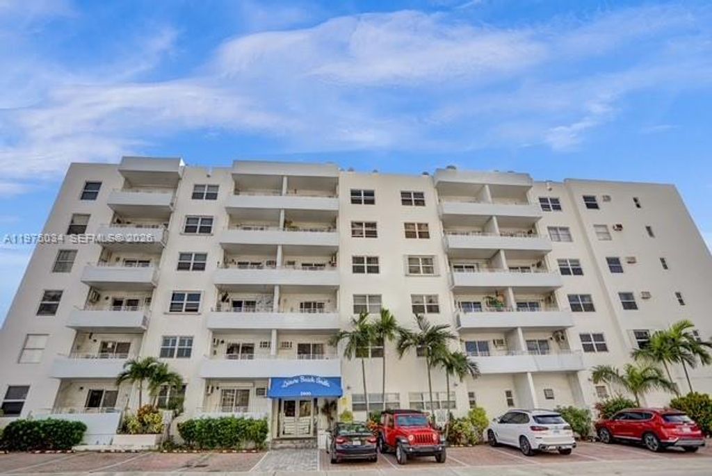 Photo of 2900 Banyan St #101, Fort Lauderdale, FL 33316 (MLS # A11975034)