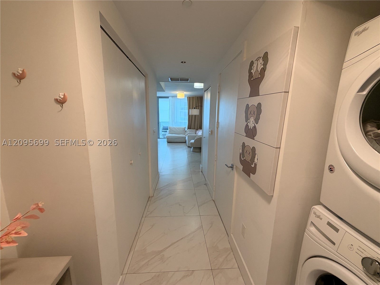 488 NE 18th St 2205