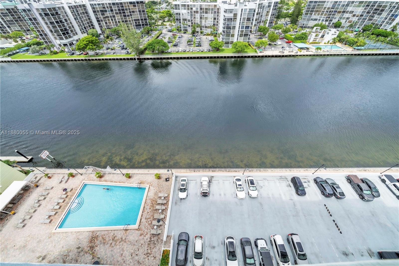 3000 S Ocean Dr 1208