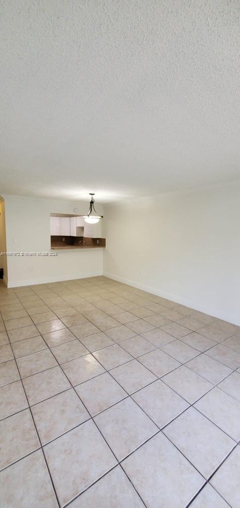 7000 Nw 186th St St 4-114, Hialeah, Miami-Dade County, Florida - 2 Bedrooms  
1 Bathrooms - 