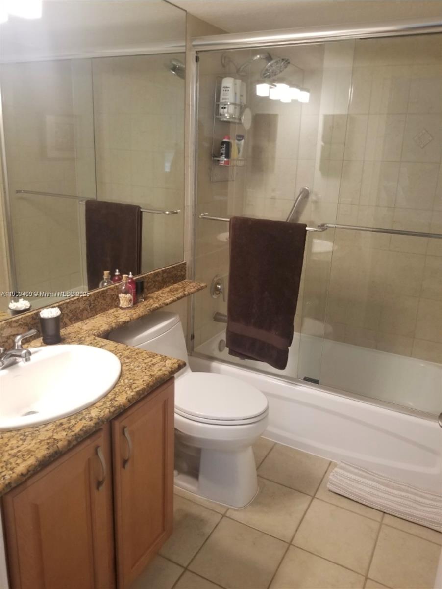 PINE CREST VILLAGE II AT - Residential Lease