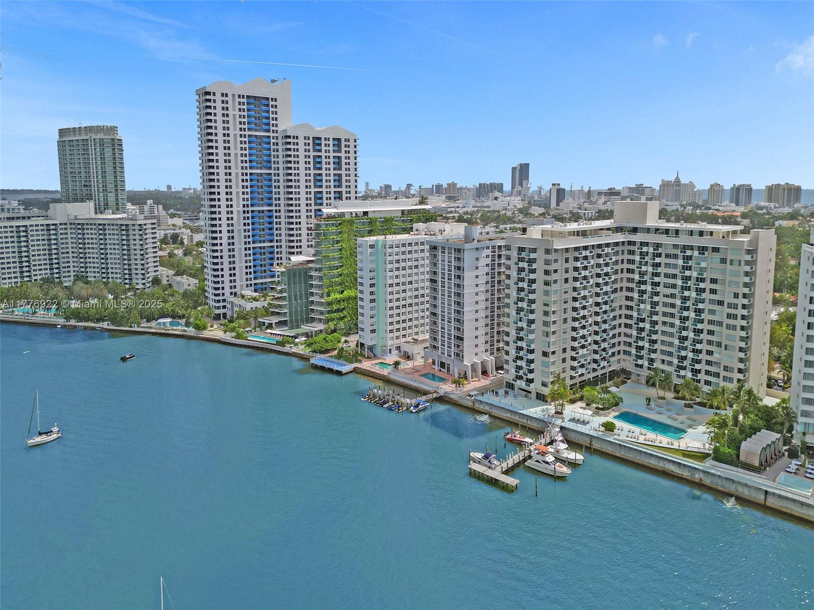 BAYVIEW TERR CONDO - Residential