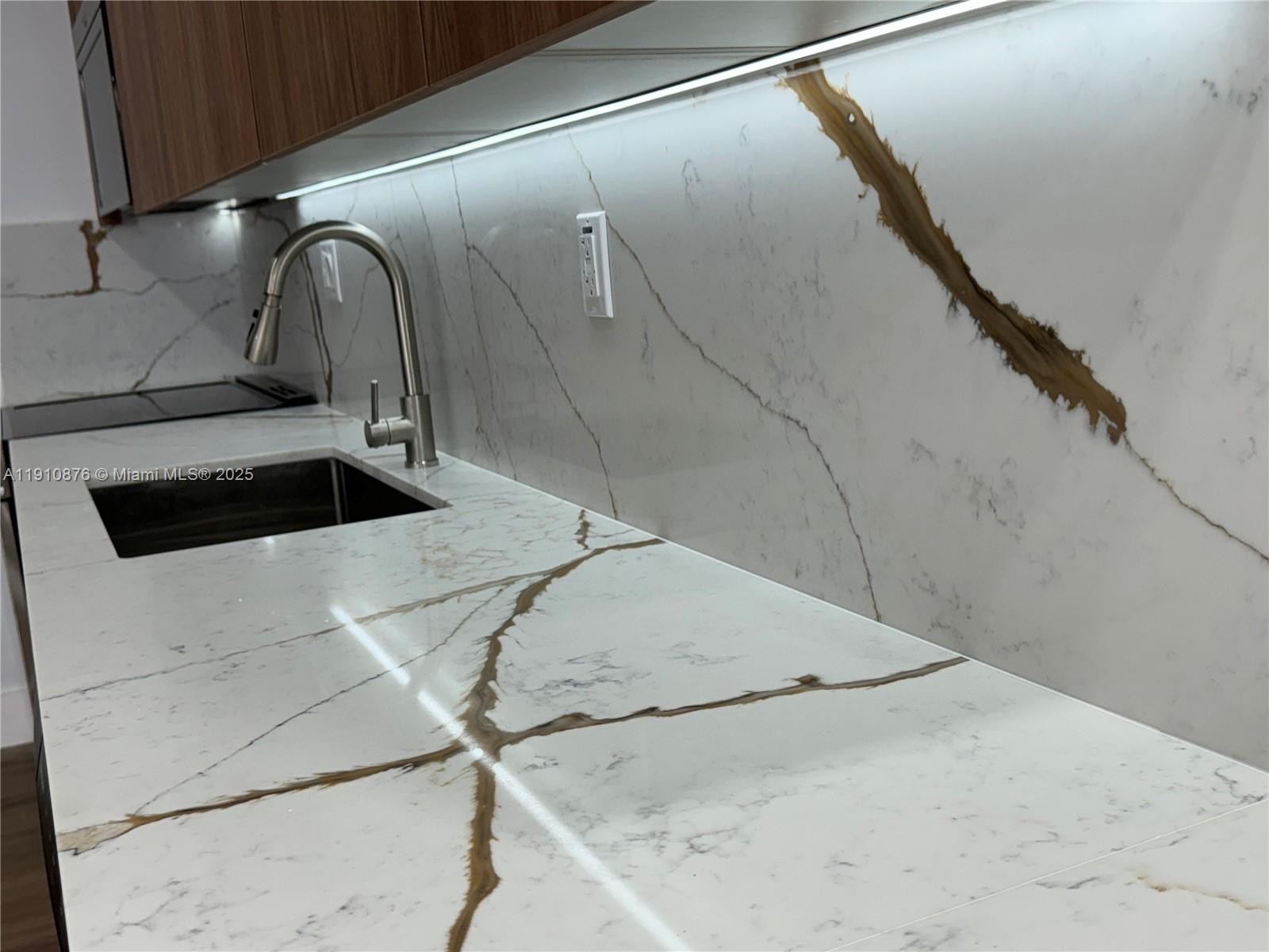 DEL PRADO MARINA - Residential Lease