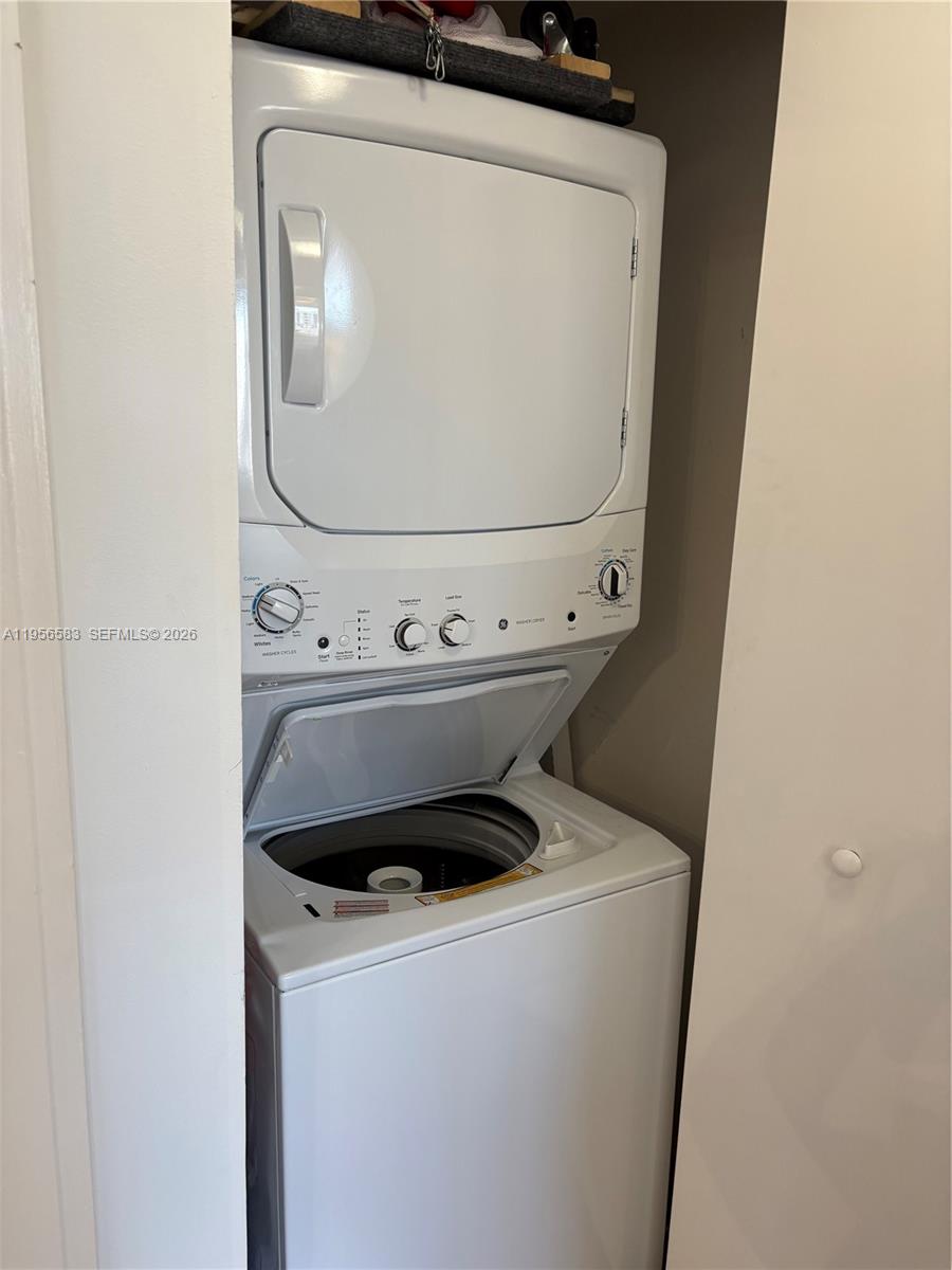 VENTURE AT AVENTURA EAST - Residential