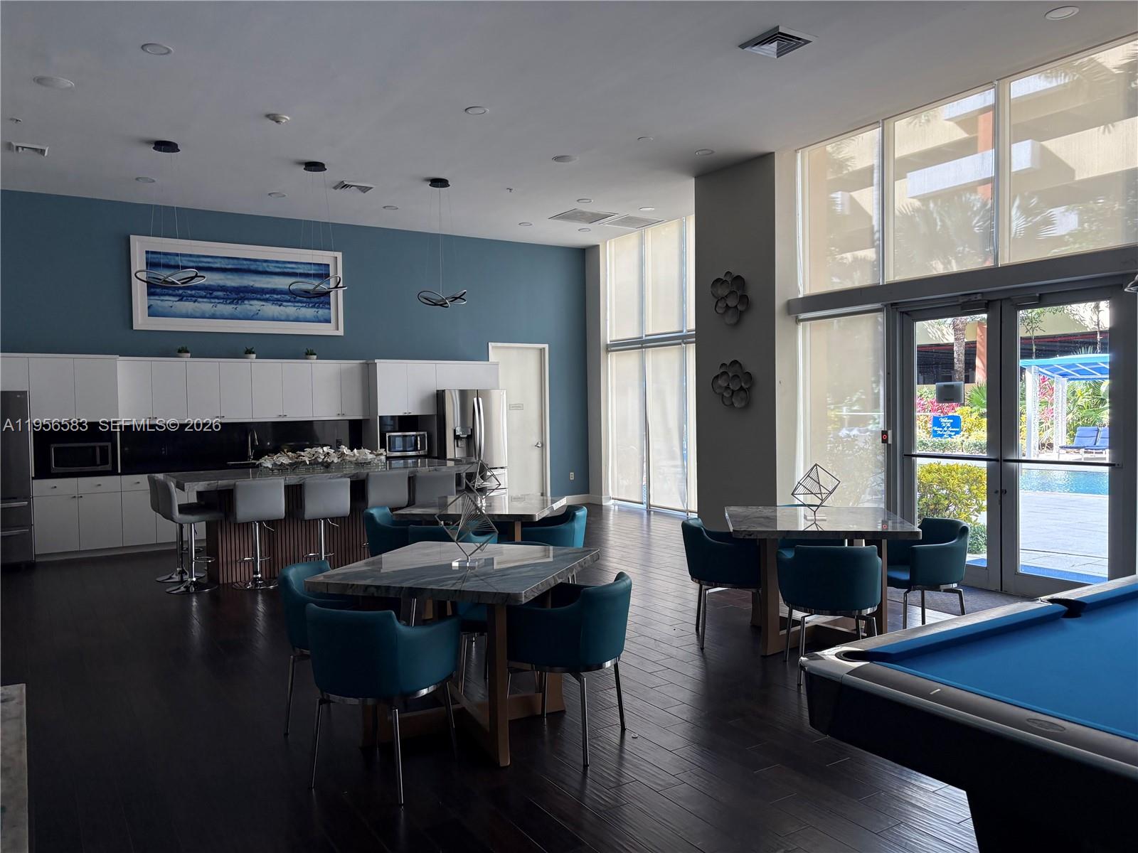 VENTURE AT AVENTURA EAST - Residential