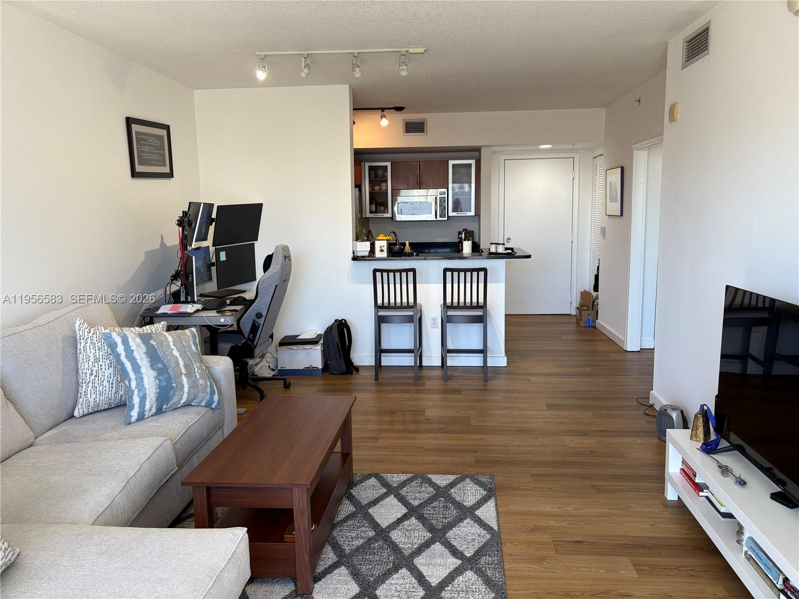 VENTURE AT AVENTURA EAST - Residential