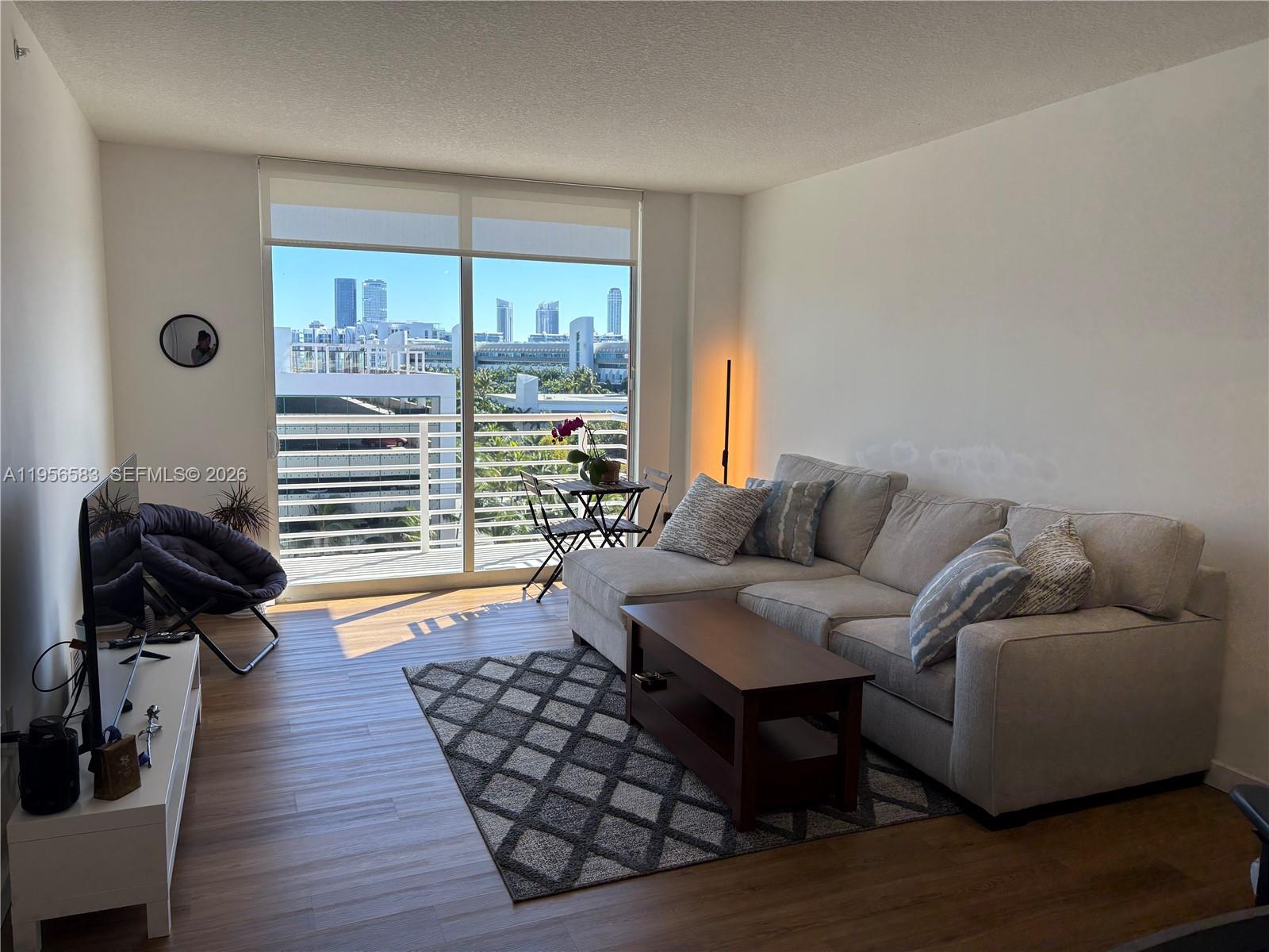 VENTURE AT AVENTURA EAST - Residential