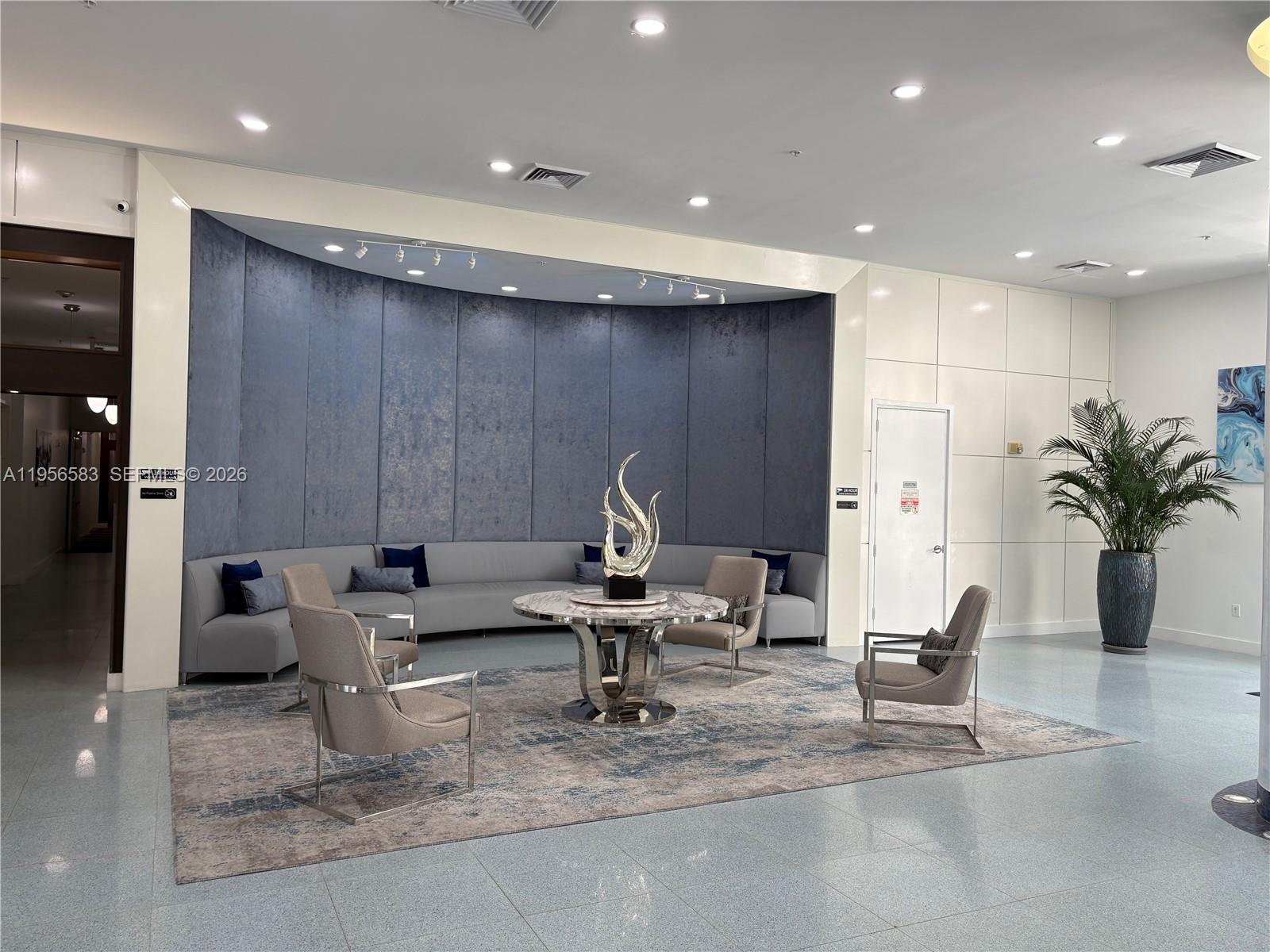 VENTURE AT AVENTURA EAST - Residential