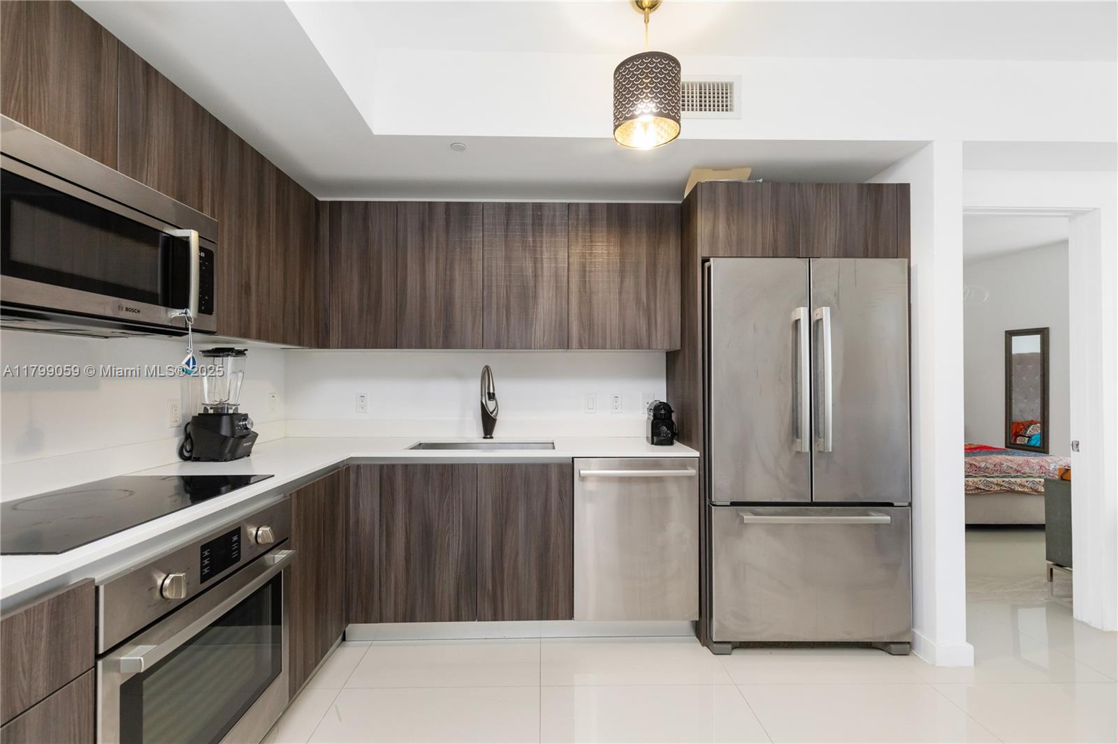 ARIA ON THE BAY CONDO - Residential