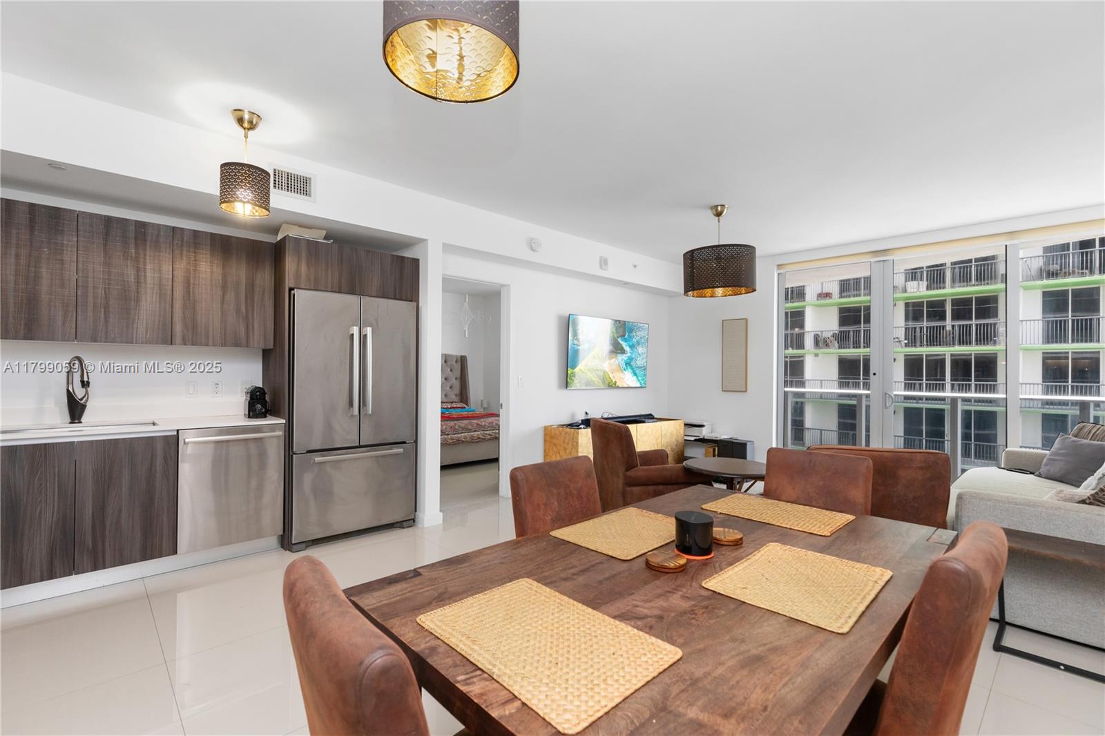 ARIA ON THE BAY CONDO - Residential