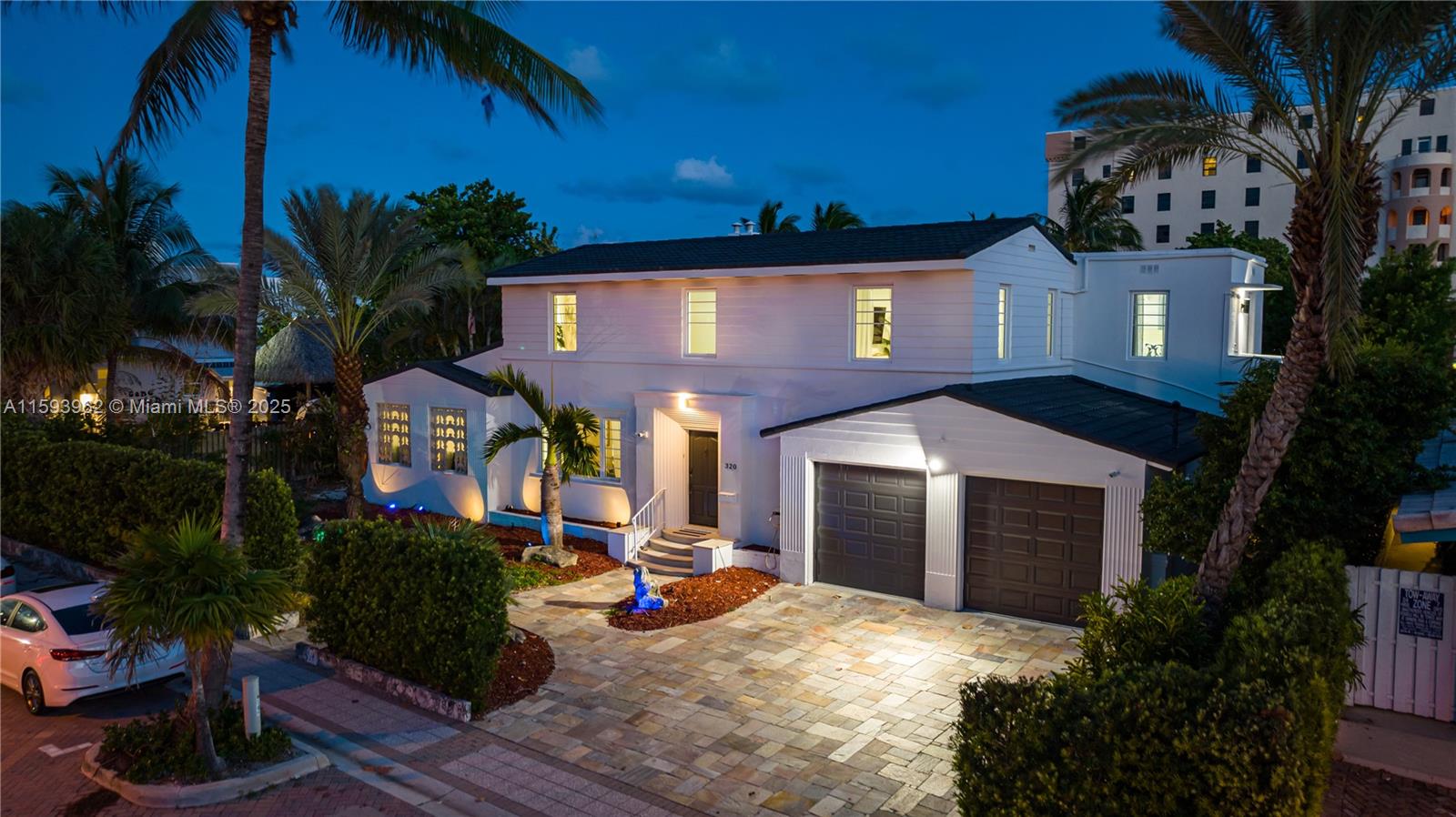 HOLLYWOOD BEACH - Residential