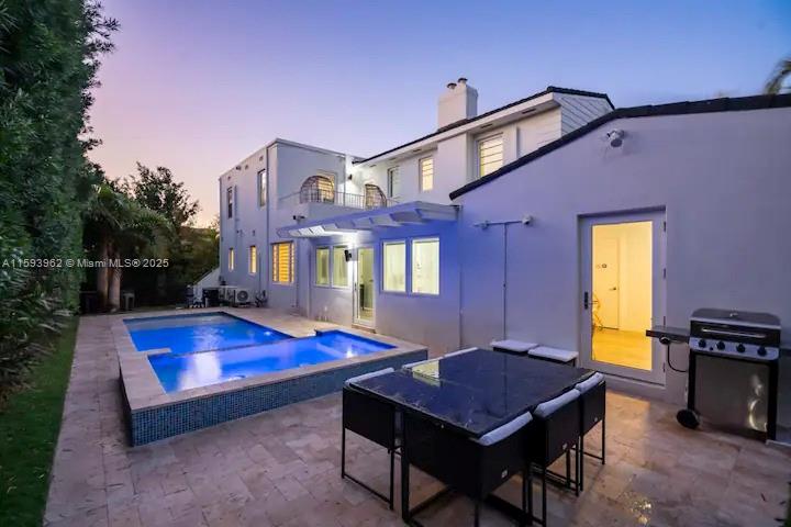 HOLLYWOOD BEACH - Residential