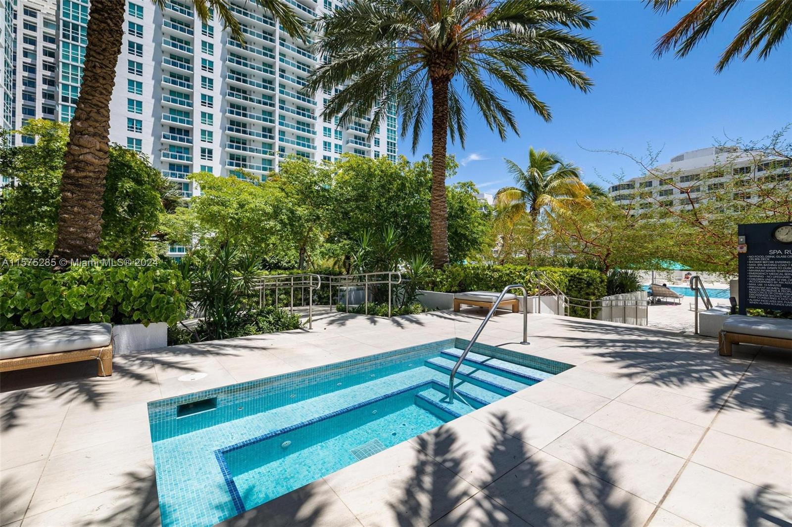 THE PLAZA 901 BRICKELL CO - Residential