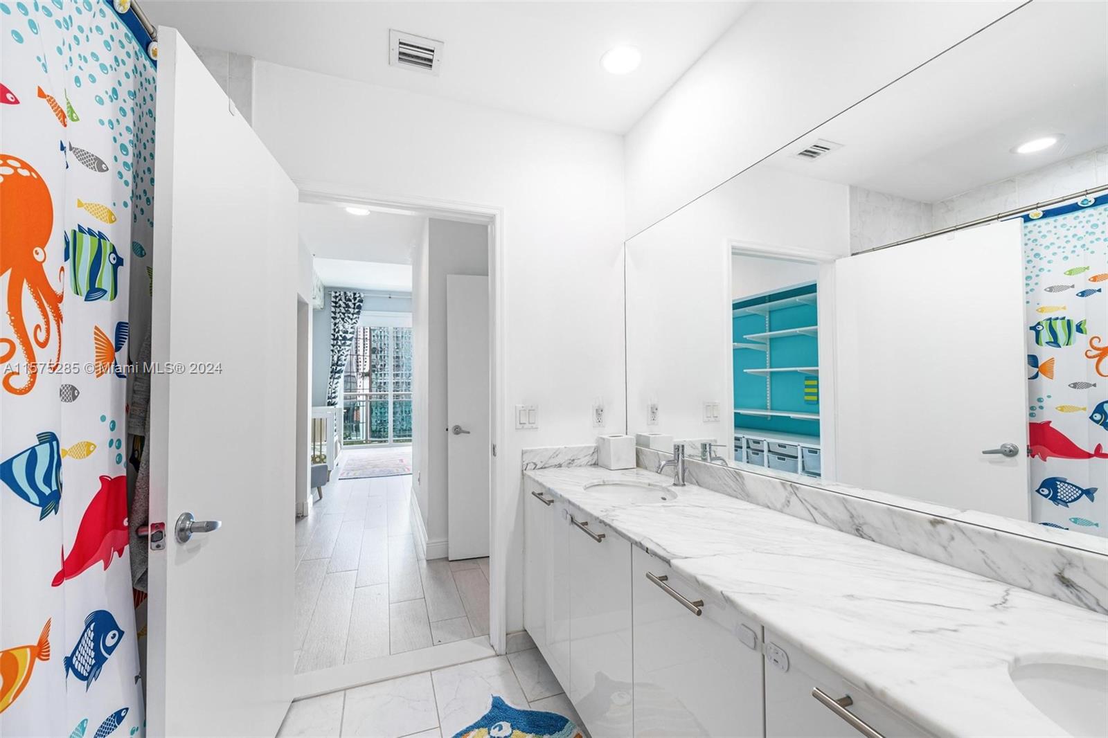 THE PLAZA 901 BRICKELL CO - Residential