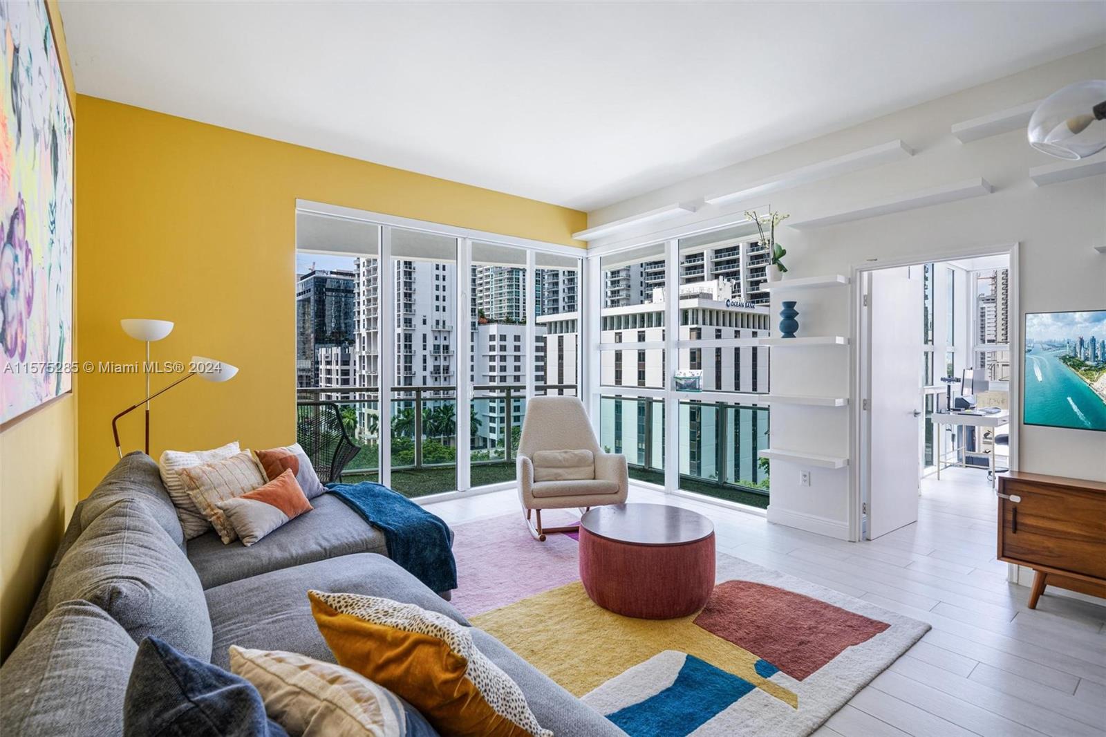 THE PLAZA 901 BRICKELL CO - Residential