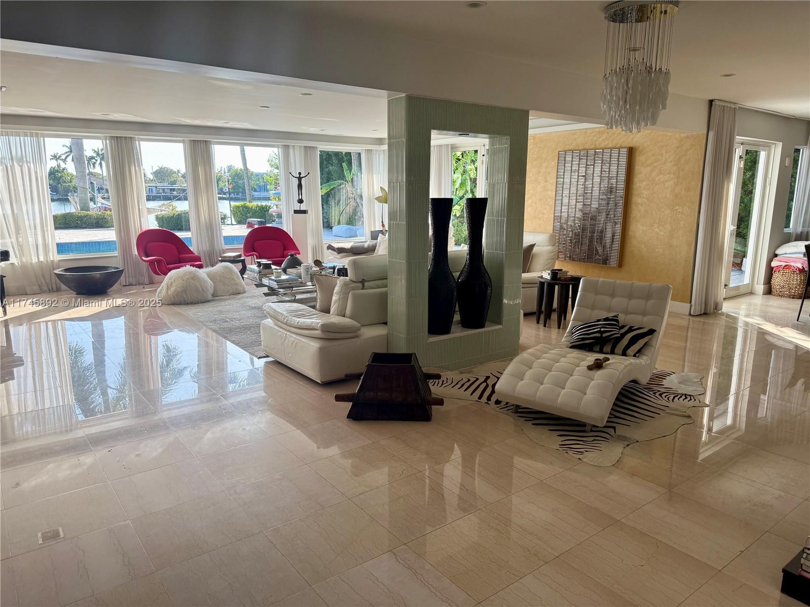 BISCAYNE POINT - Residential