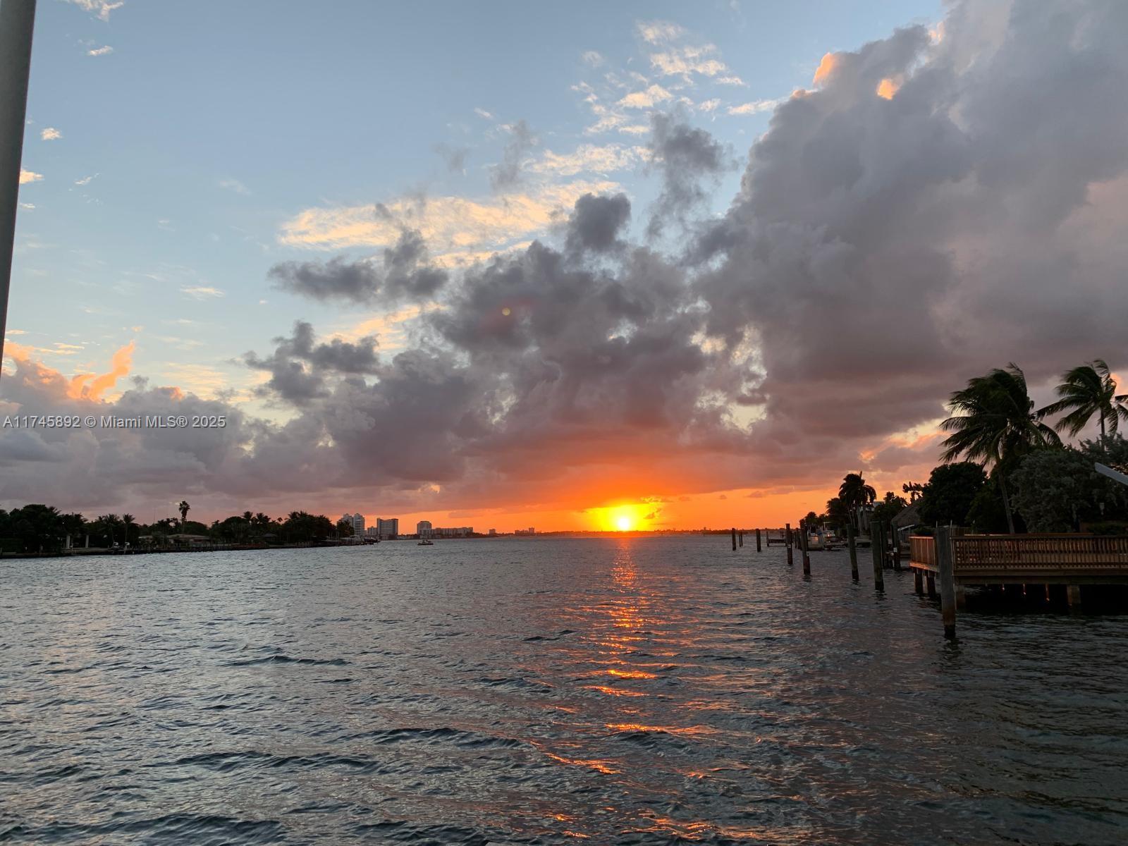 BISCAYNE POINT - Residential