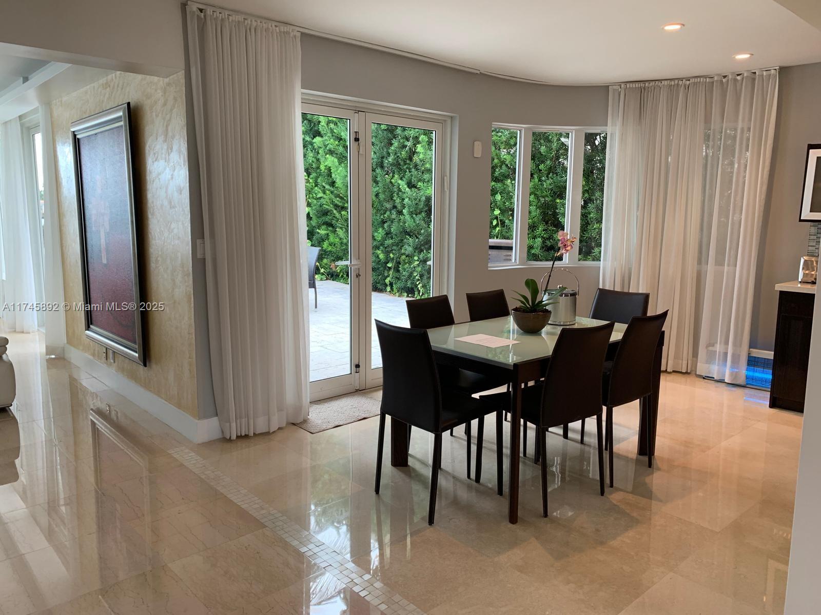 BISCAYNE POINT - Residential