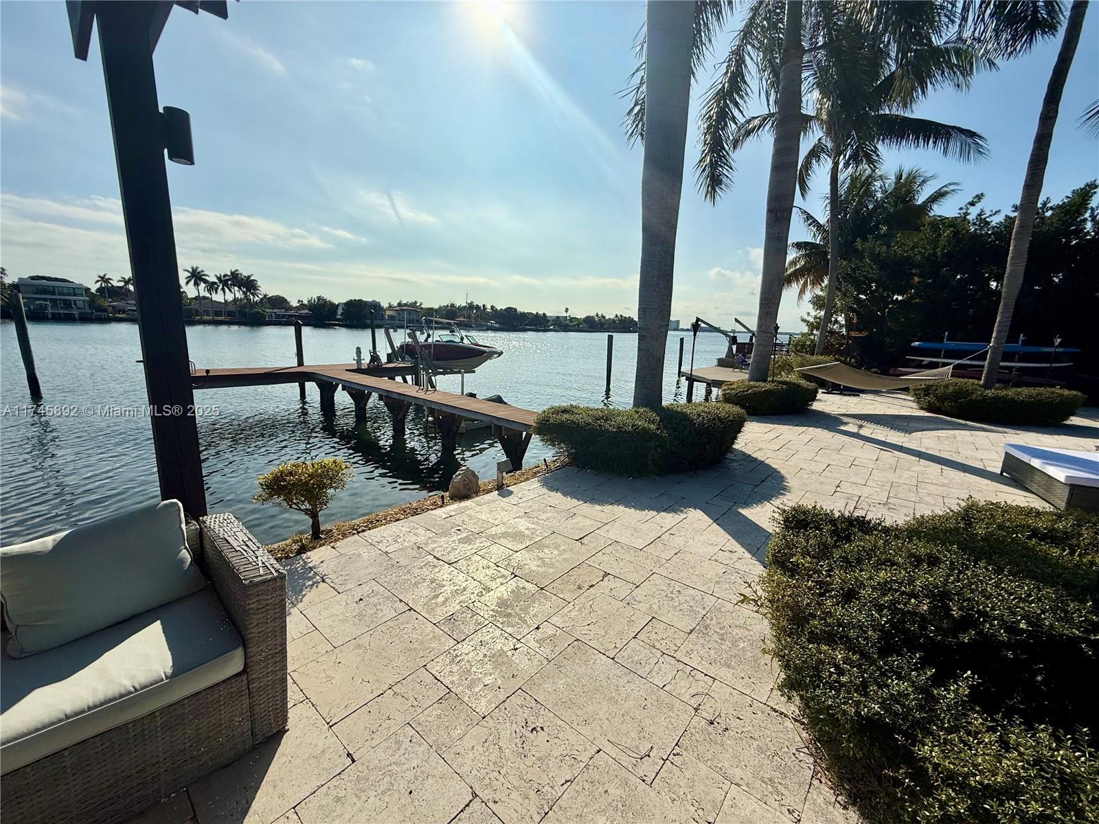 BISCAYNE POINT - Residential