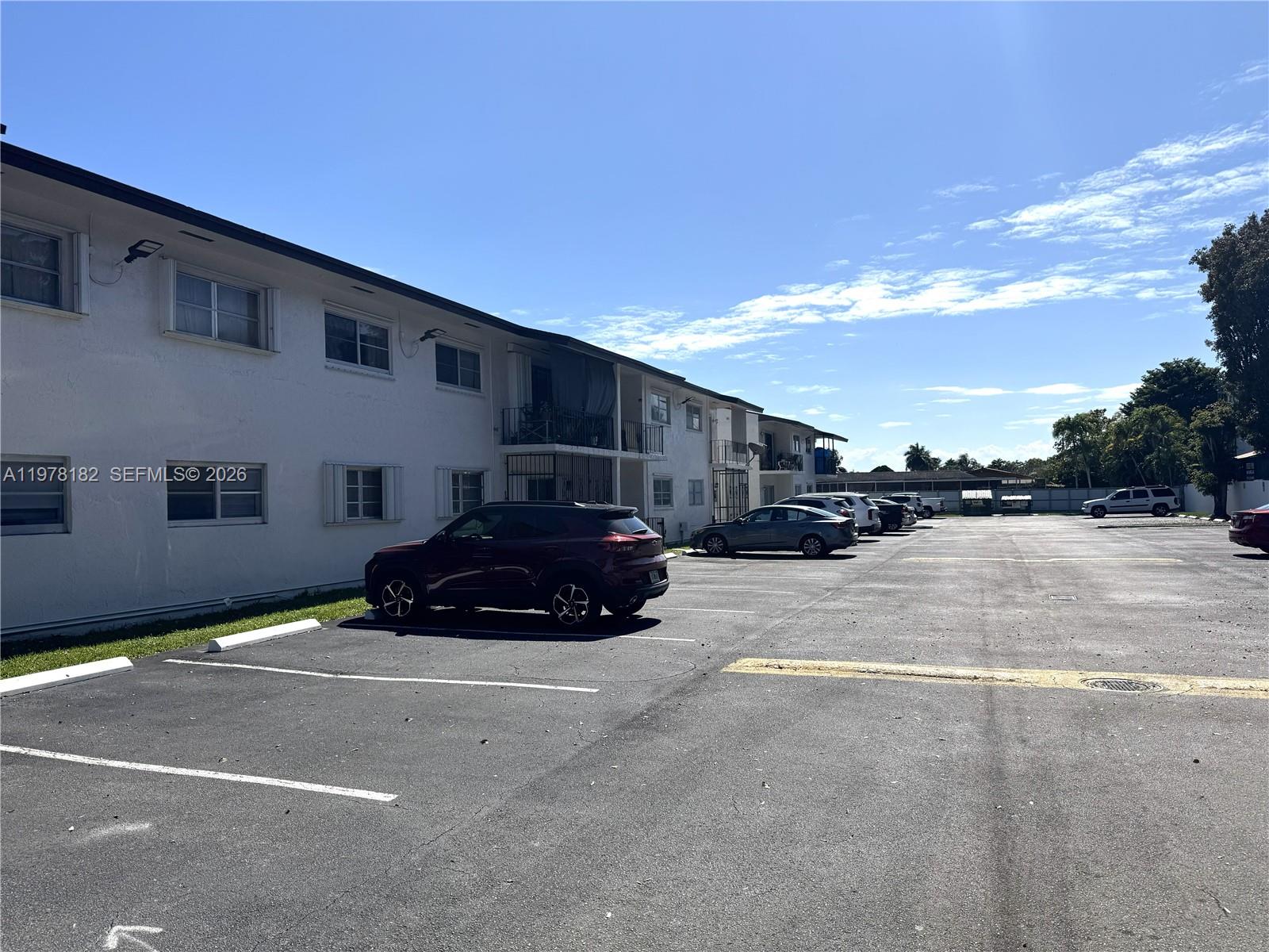 LA FUENTE CONDO - Residential