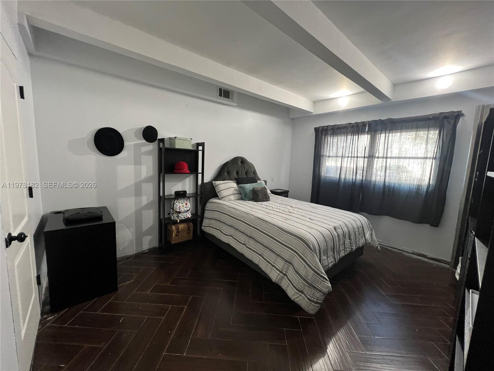 LA FUENTE CONDO - Residential