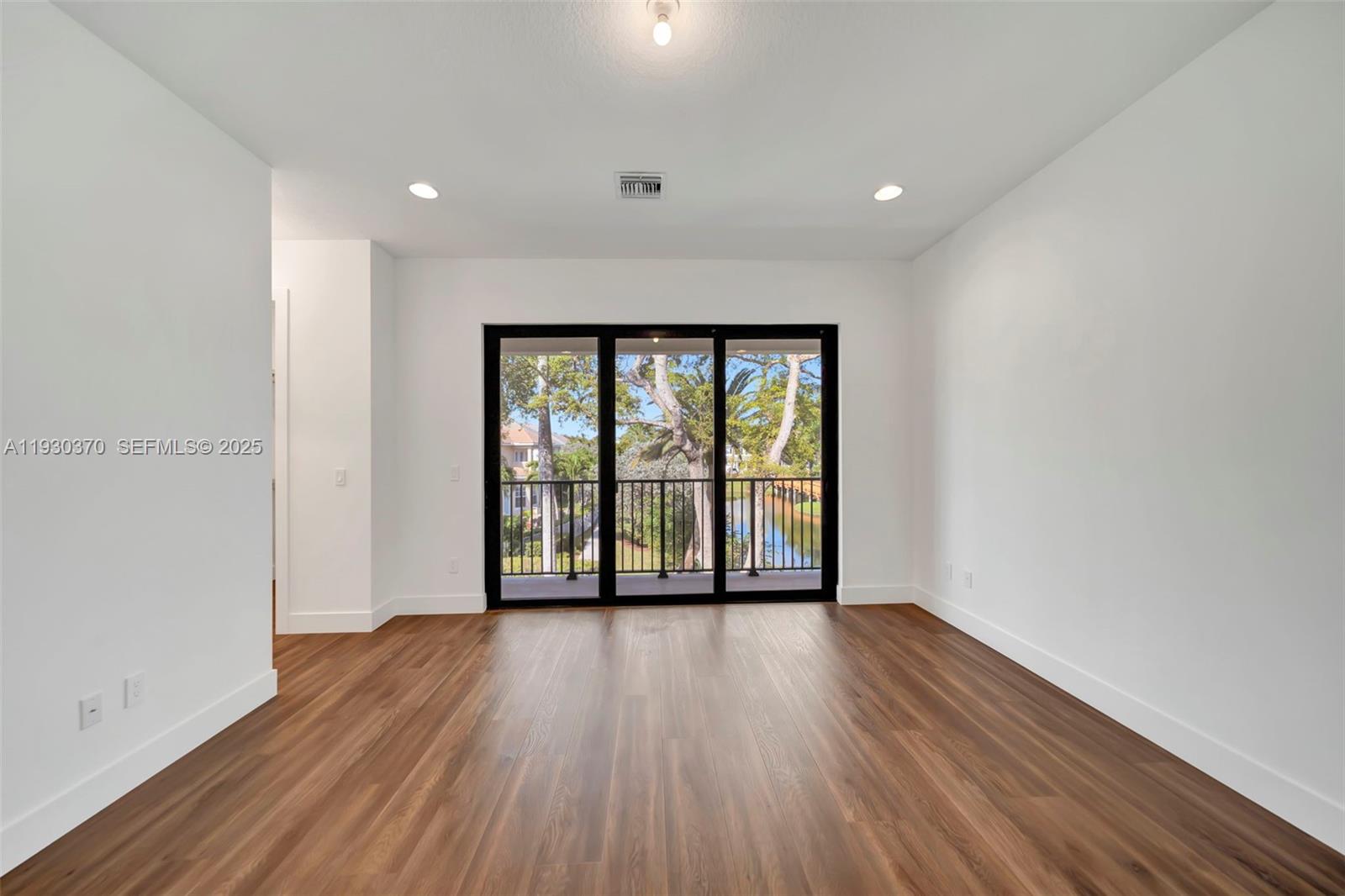 MARINA LANDINGS - Residential