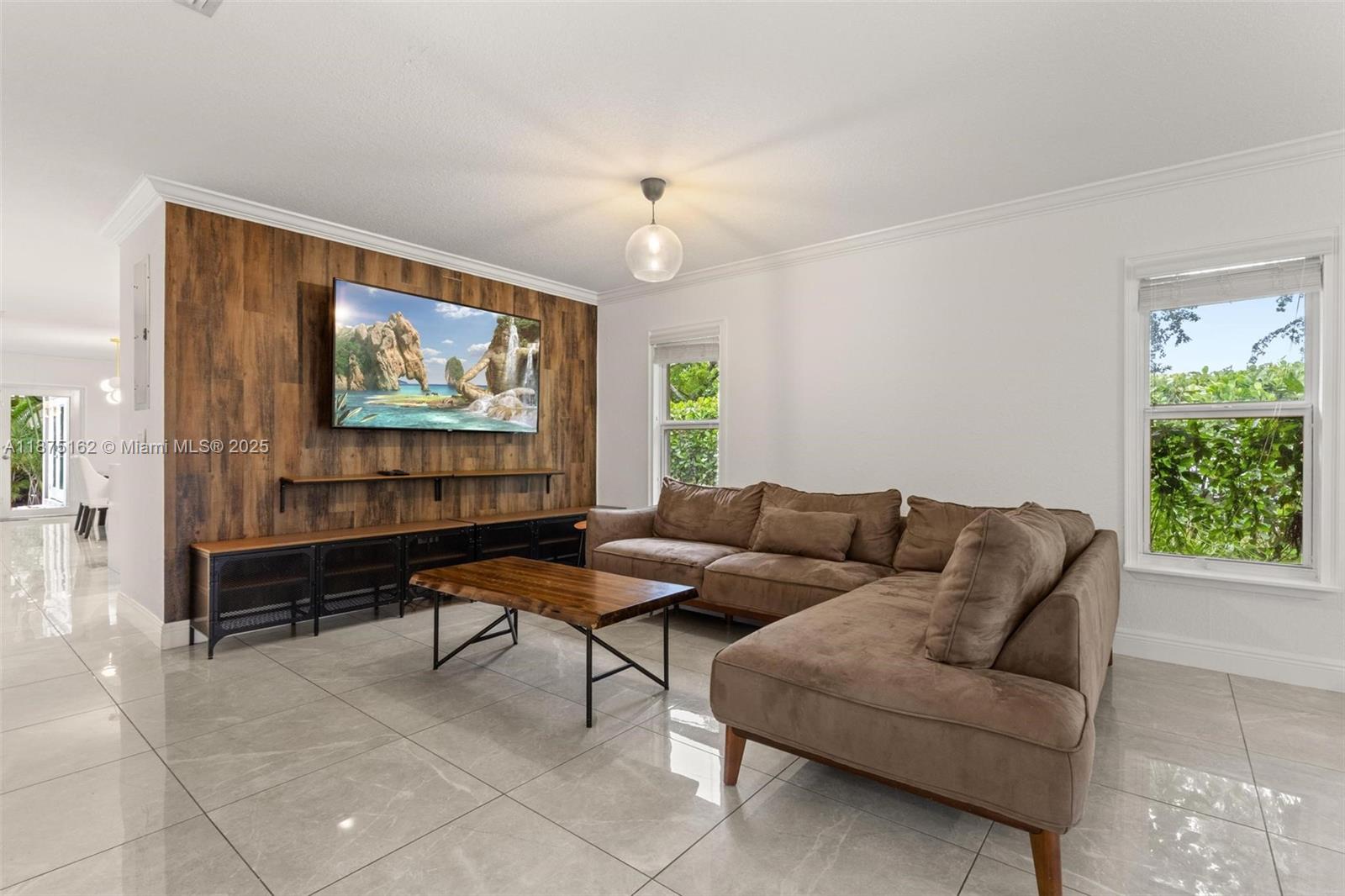 IRONS MANOR 2ND ADDN - Residential