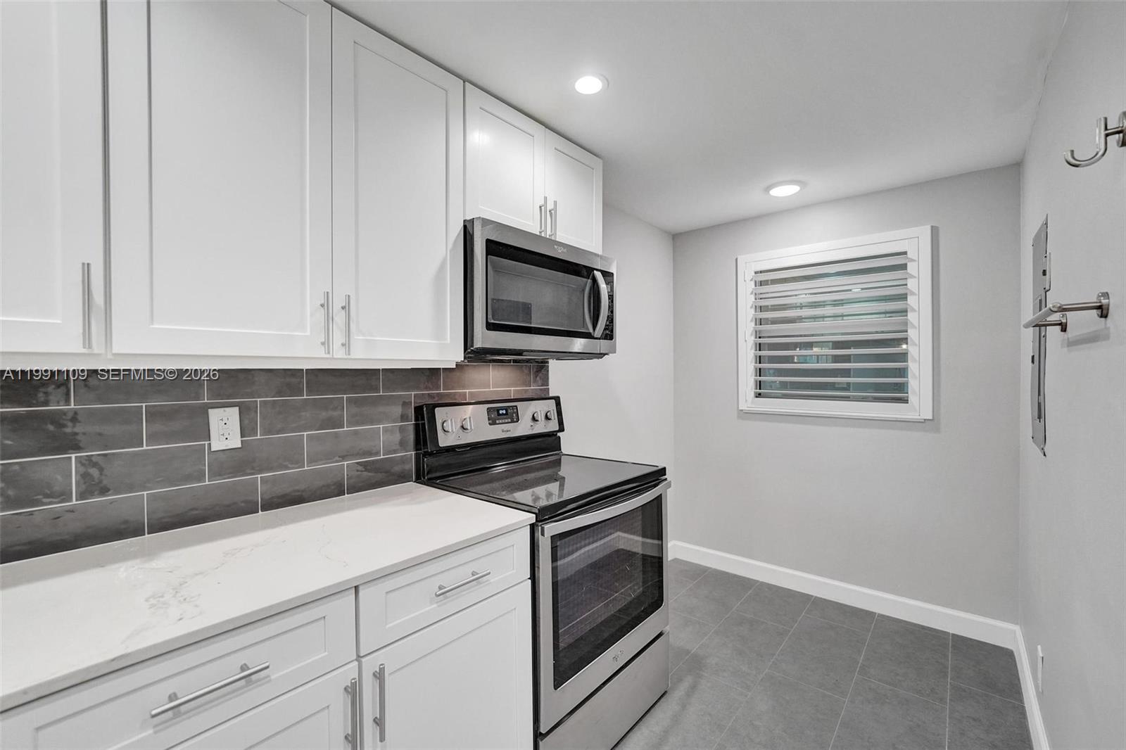 POINCIANA 12 PINE ISLAND - Residential