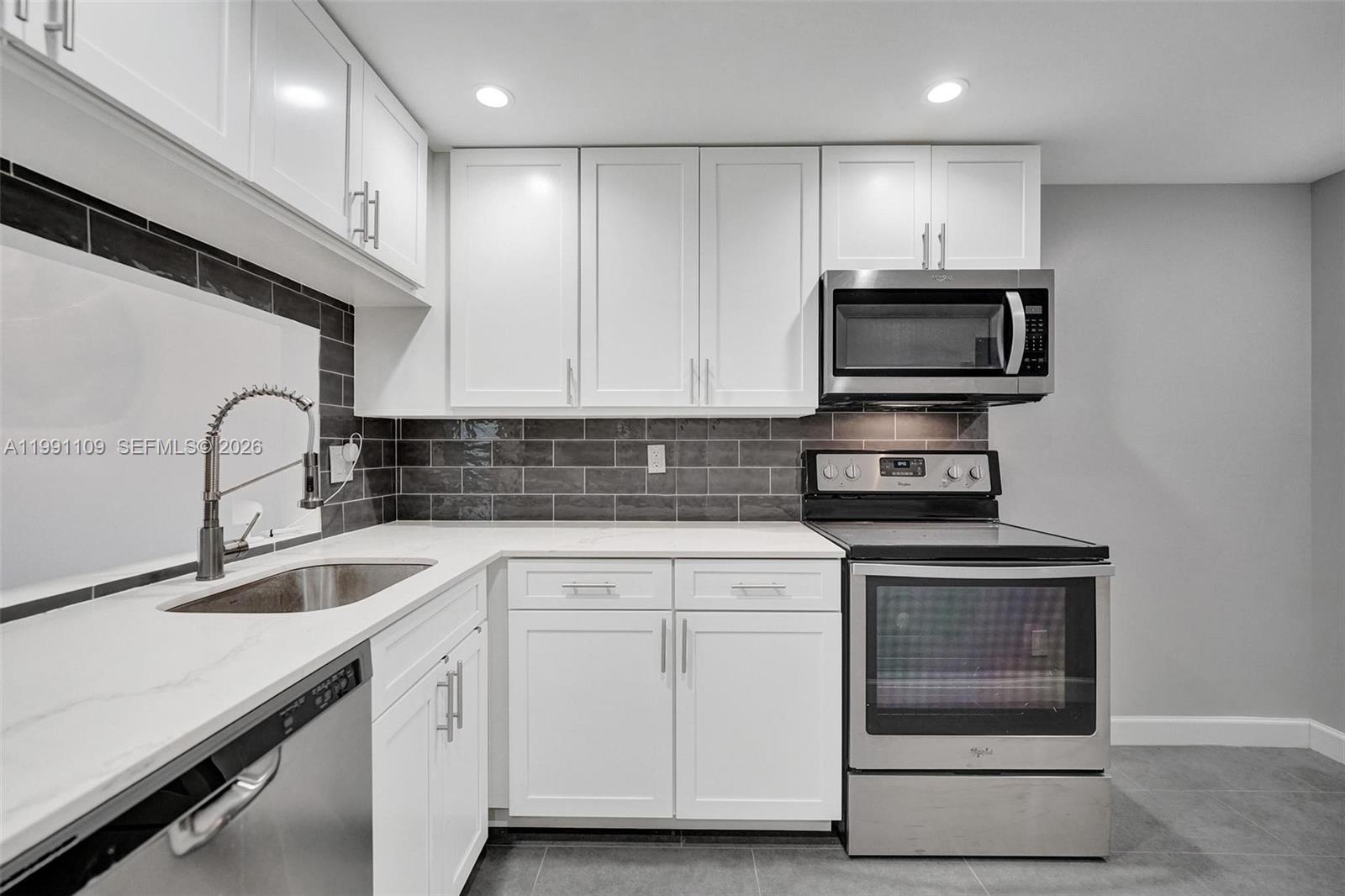 POINCIANA 12 PINE ISLAND - Residential