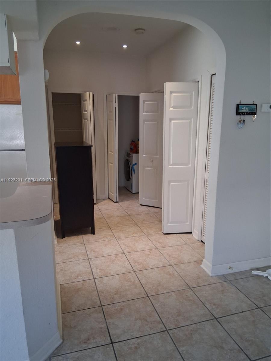 ENCLAVE ON SOUTH BEACH - Residential Lease