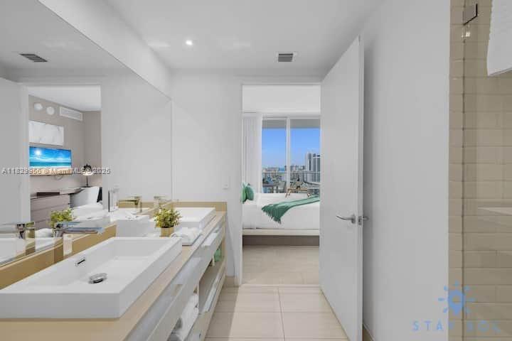 4010 SOUTH OCEAN CONDO - Residential