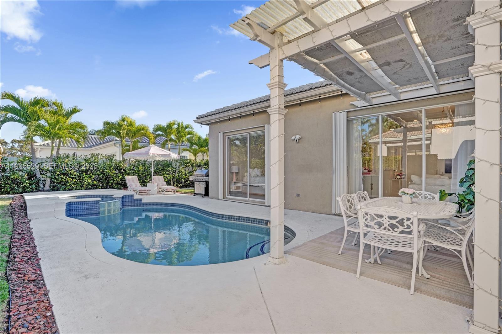 HOLIDAY SPRINGS EAST - Residential Lease