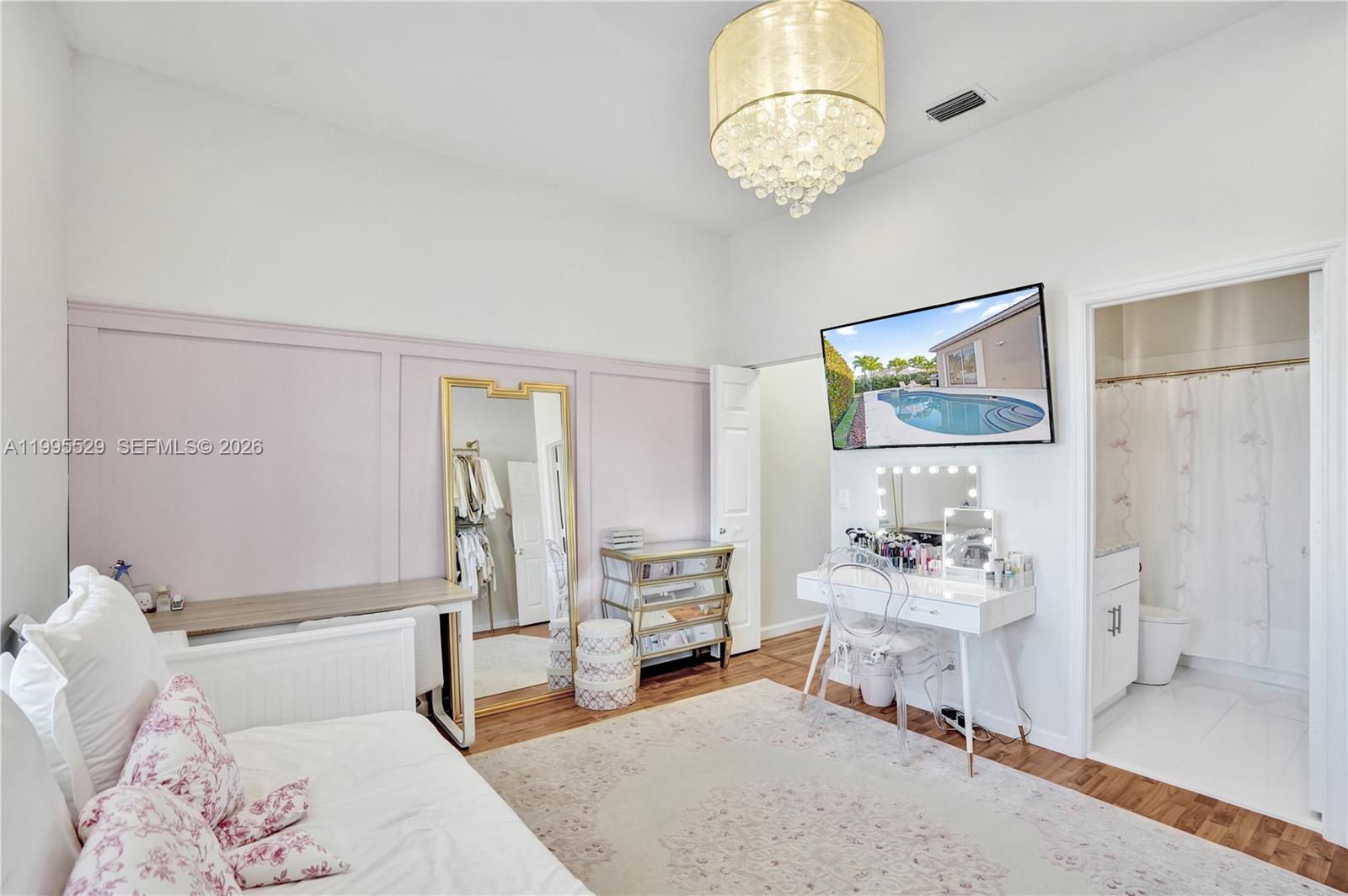 HOLIDAY SPRINGS EAST - Residential Lease