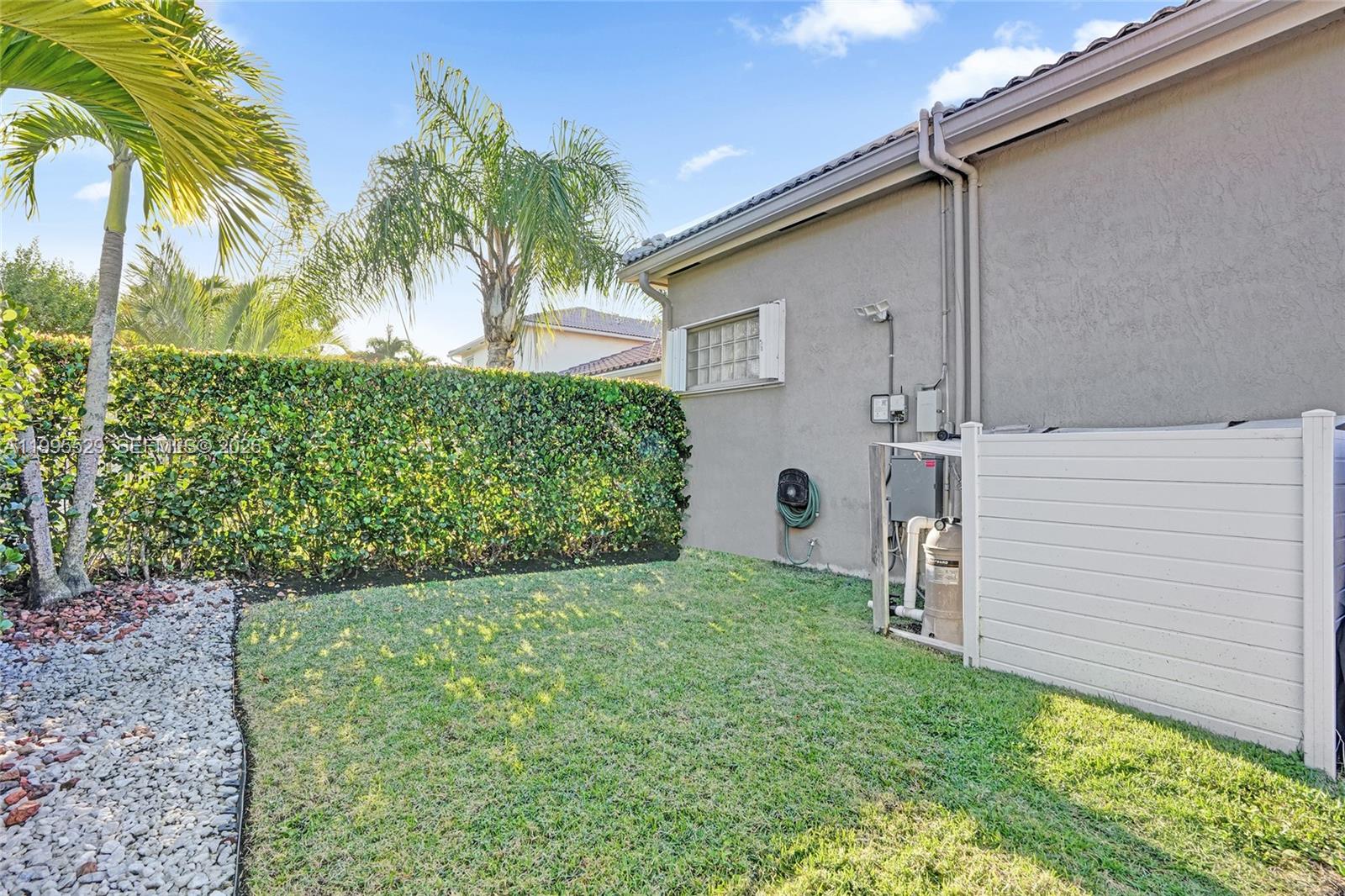 HOLIDAY SPRINGS EAST - Residential Lease