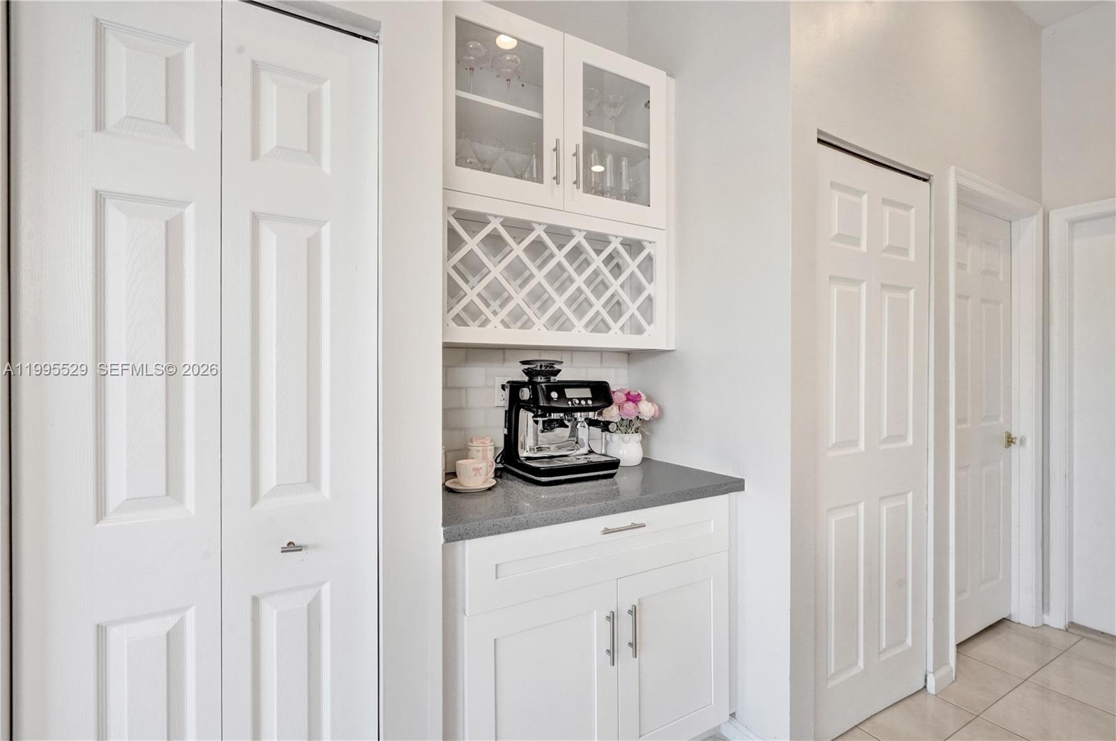 HOLIDAY SPRINGS EAST - Residential Lease