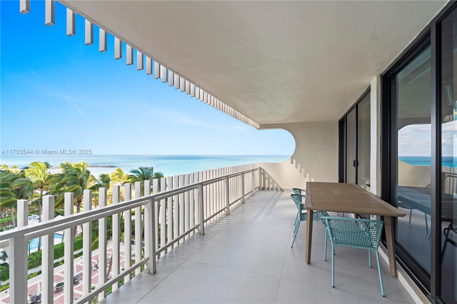 KENILWORTH CONDO - Residential