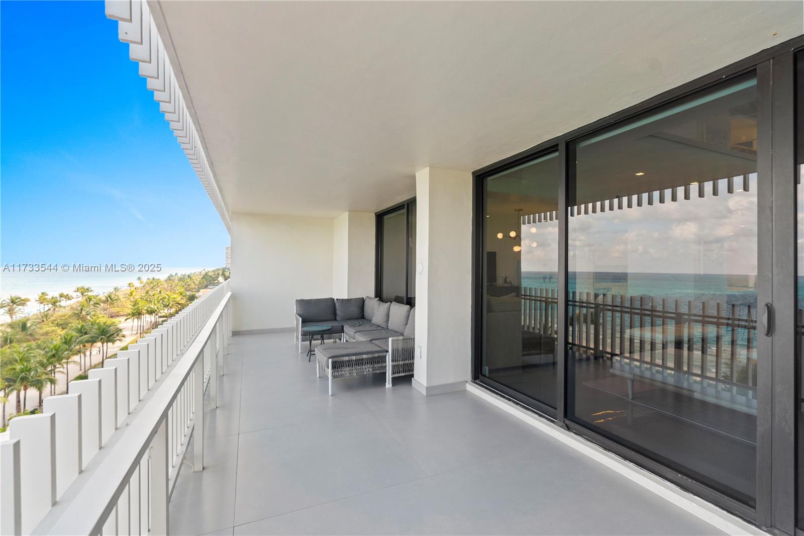 KENILWORTH CONDO - Residential