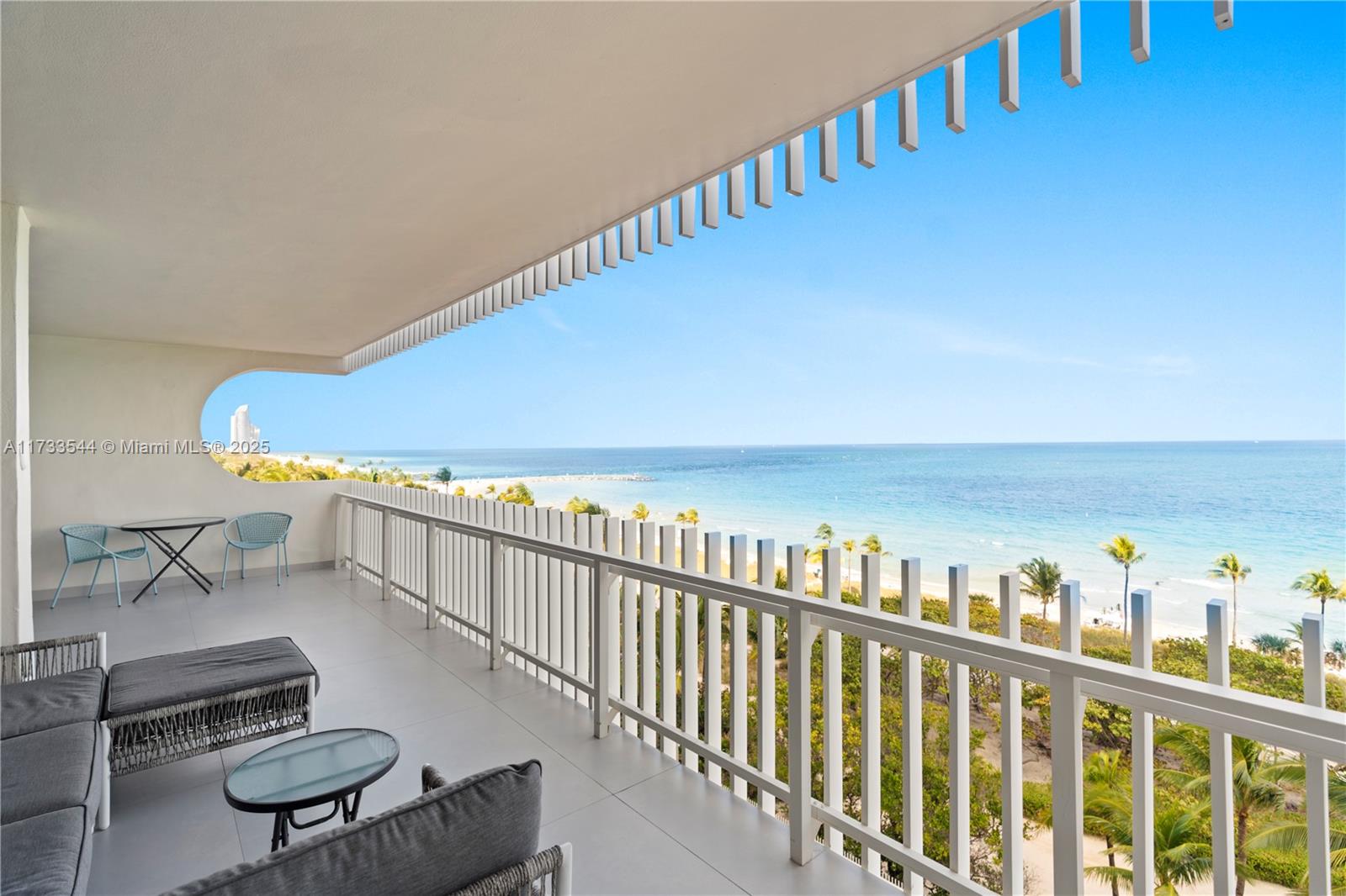 KENILWORTH CONDO - Residential