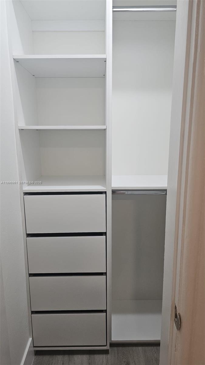 LINCOLN ROAD VILLAS SOUTH - Residential Lease