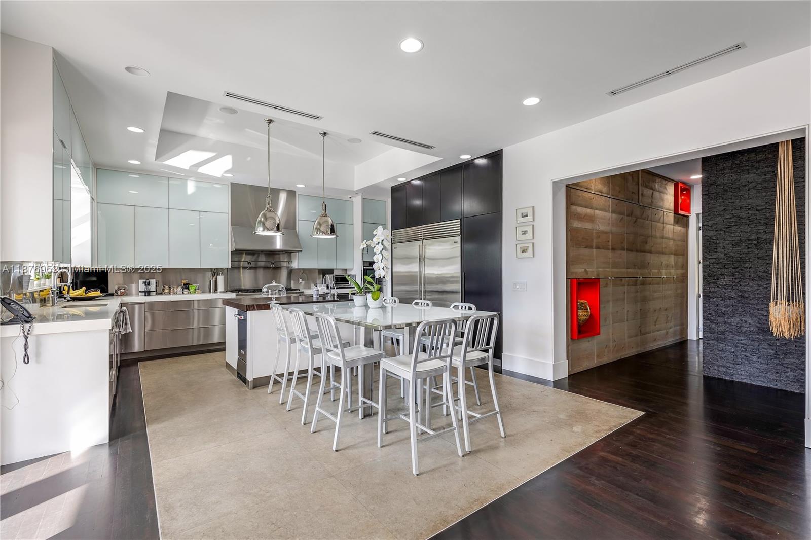 BARBARA PARK - Residential