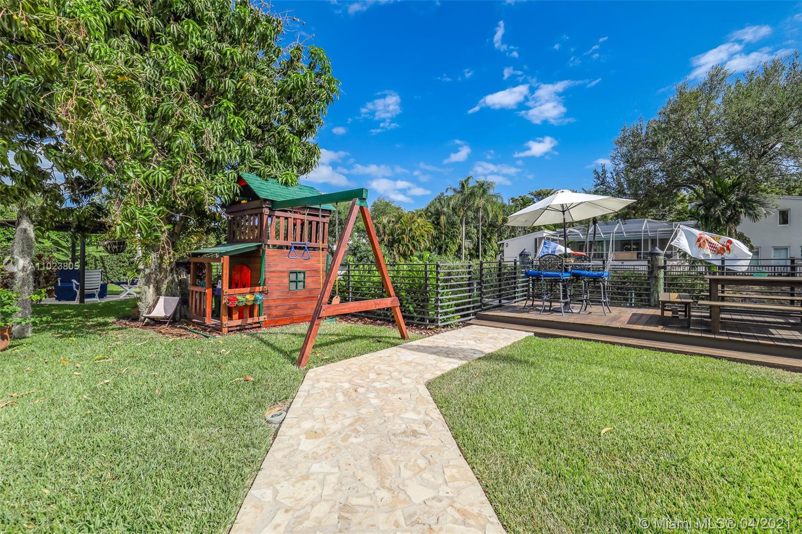 C GABLES RIVIERA SEC 12 - Residential