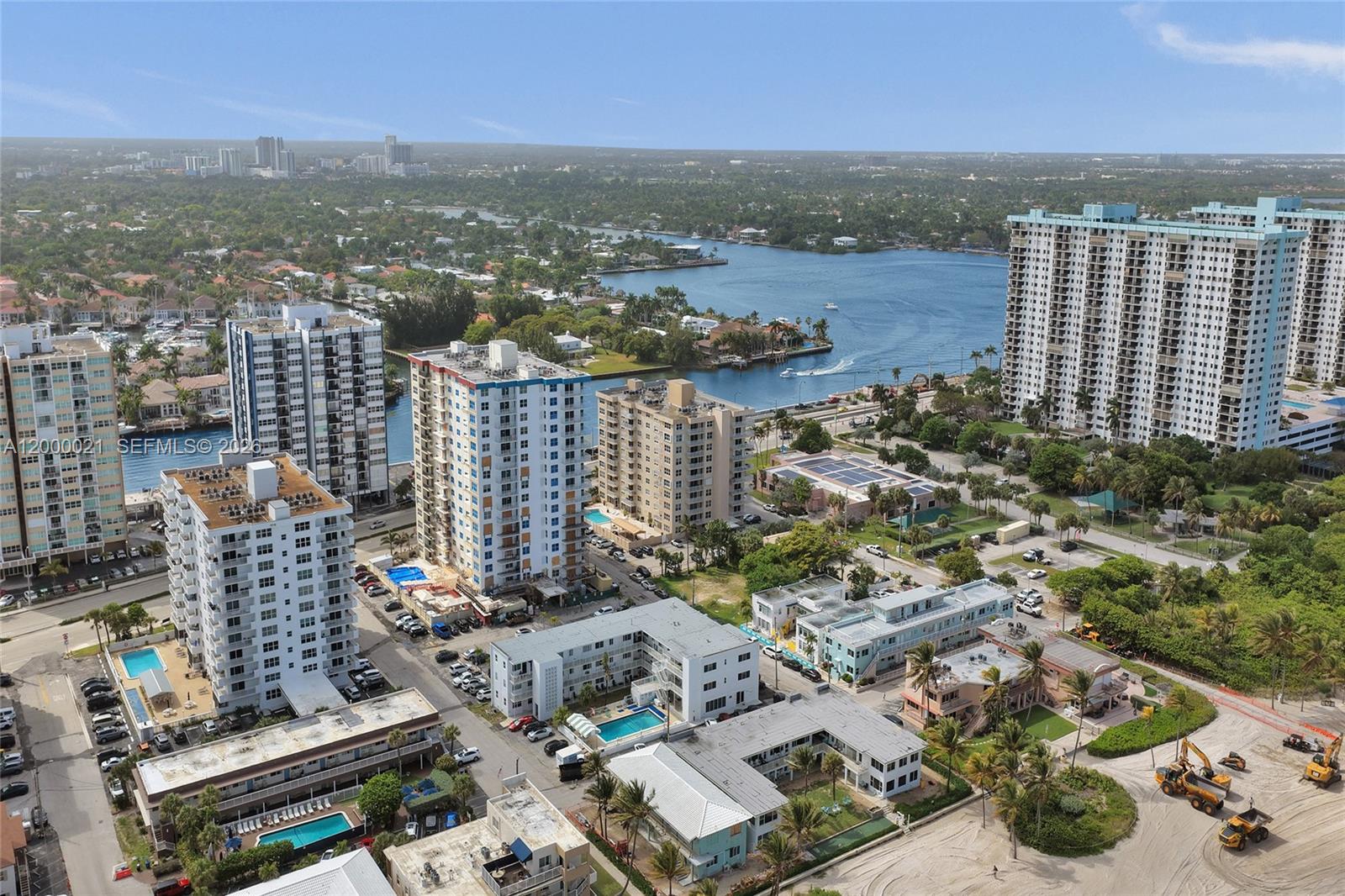 STRATFORD TOWERS CONDO - Residential