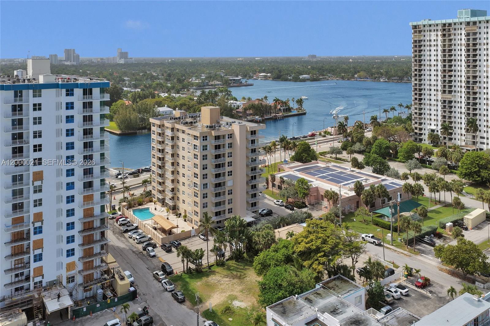 STRATFORD TOWERS CONDO - Residential