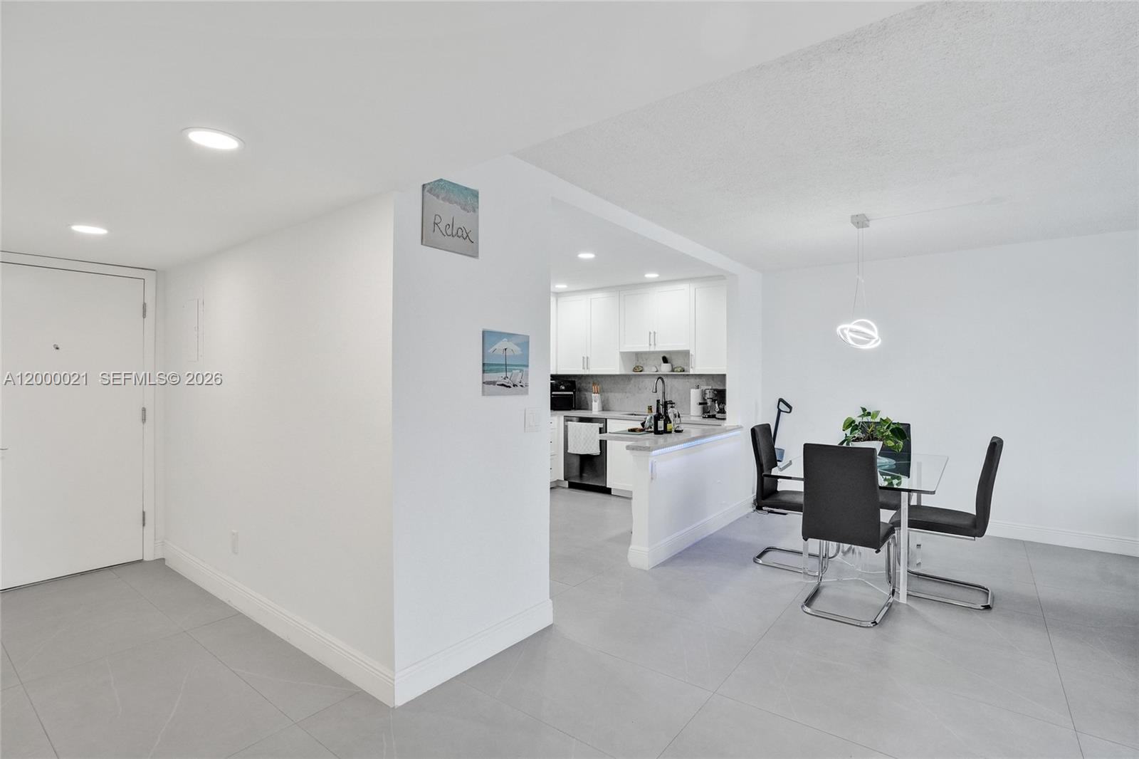 STRATFORD TOWERS CONDO - Residential