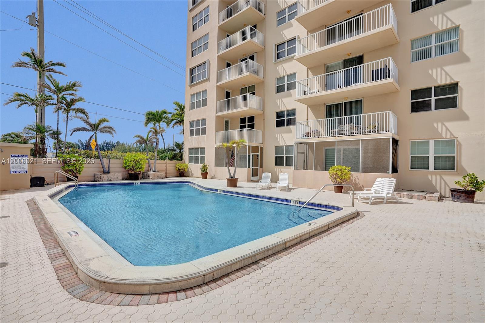 STRATFORD TOWERS CONDO - Residential