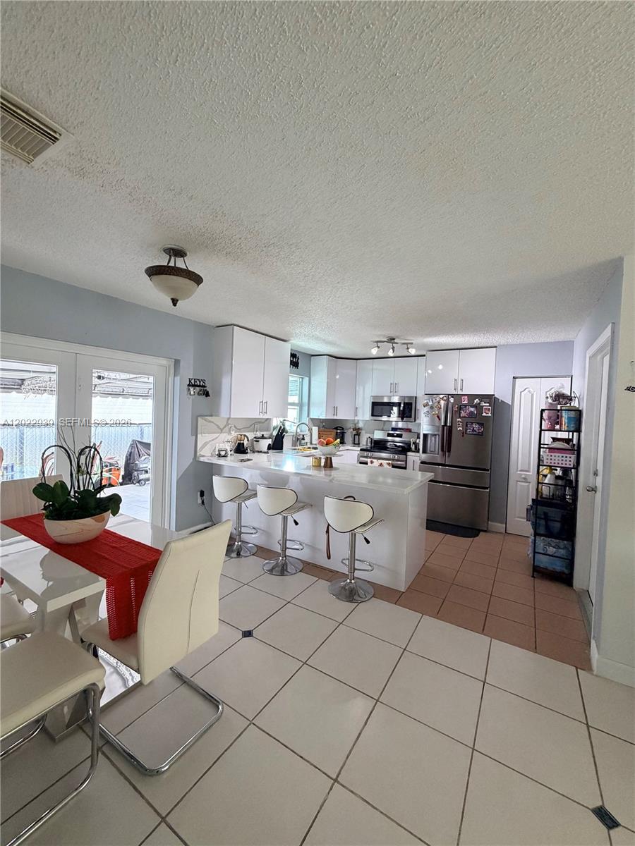 GREENWOOD VILLAS - Residential