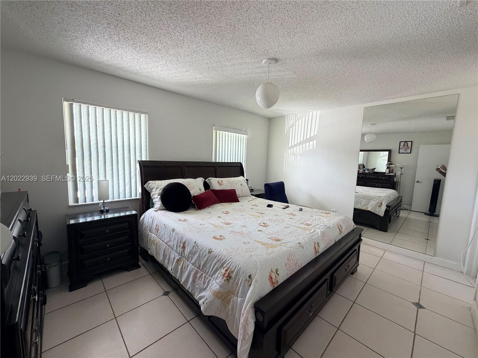 GREENWOOD VILLAS - Residential