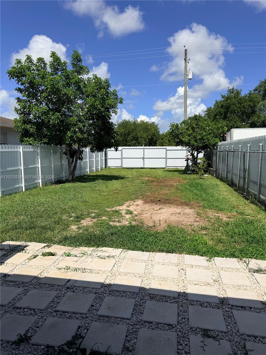 GREENWOOD VILLAS - Residential